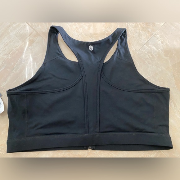 NWT Torrid sports bra - Picture 3 of 3